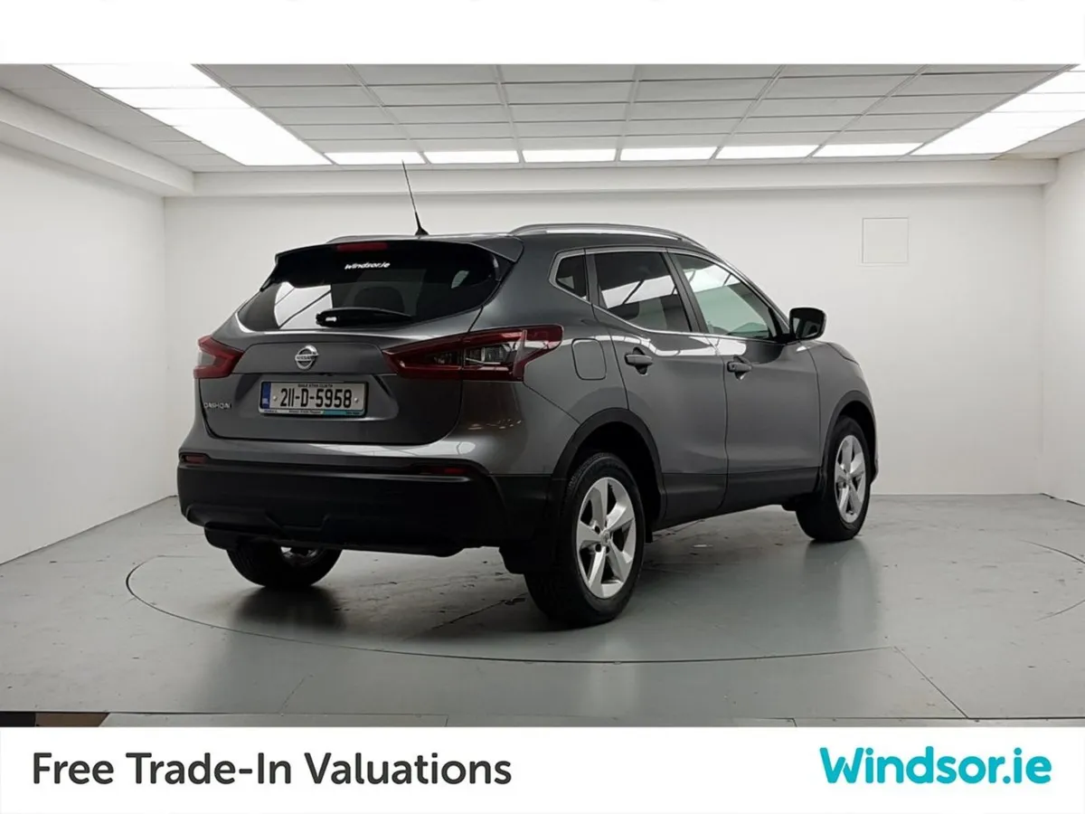 Nissan QASHQAI 1.3 PET SV DCT - Image 3