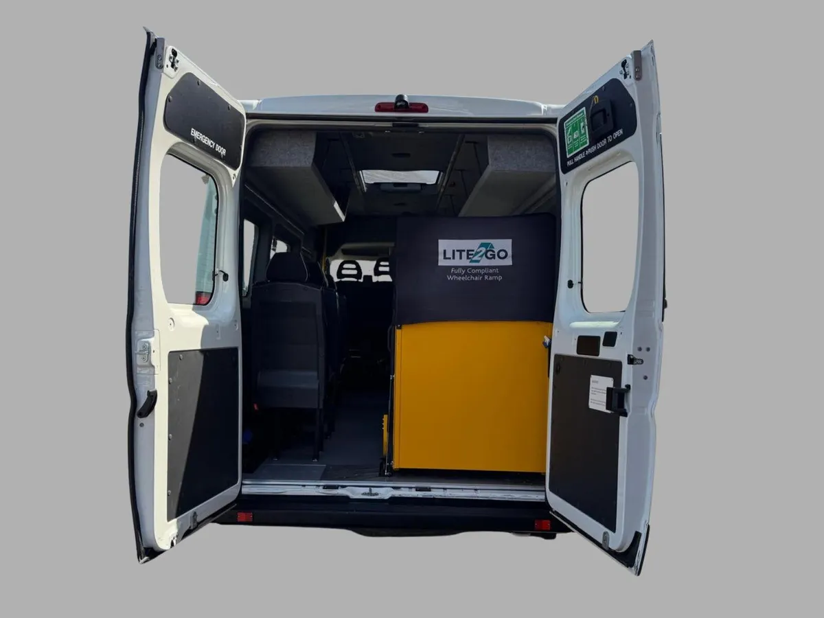 2018 Peugeot Boxer 17 Seater Wheelchair Access - Image 4