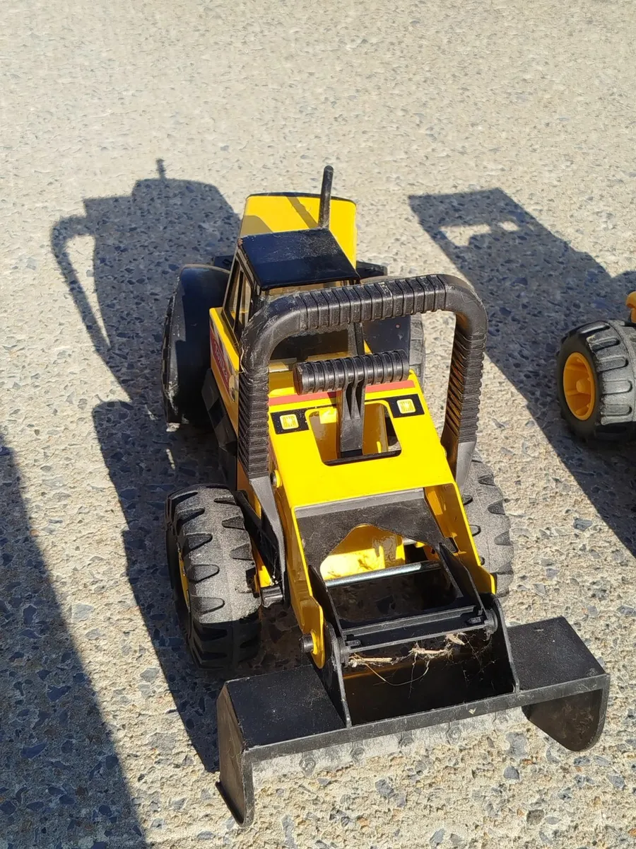 Tonka 728 Loader - Image 2