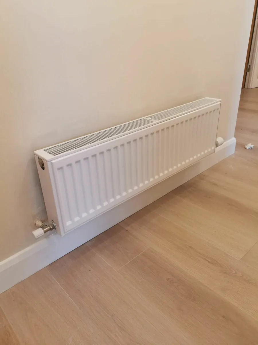 Stelrad Compact Double Panel Radiator, horizontal - Image 1