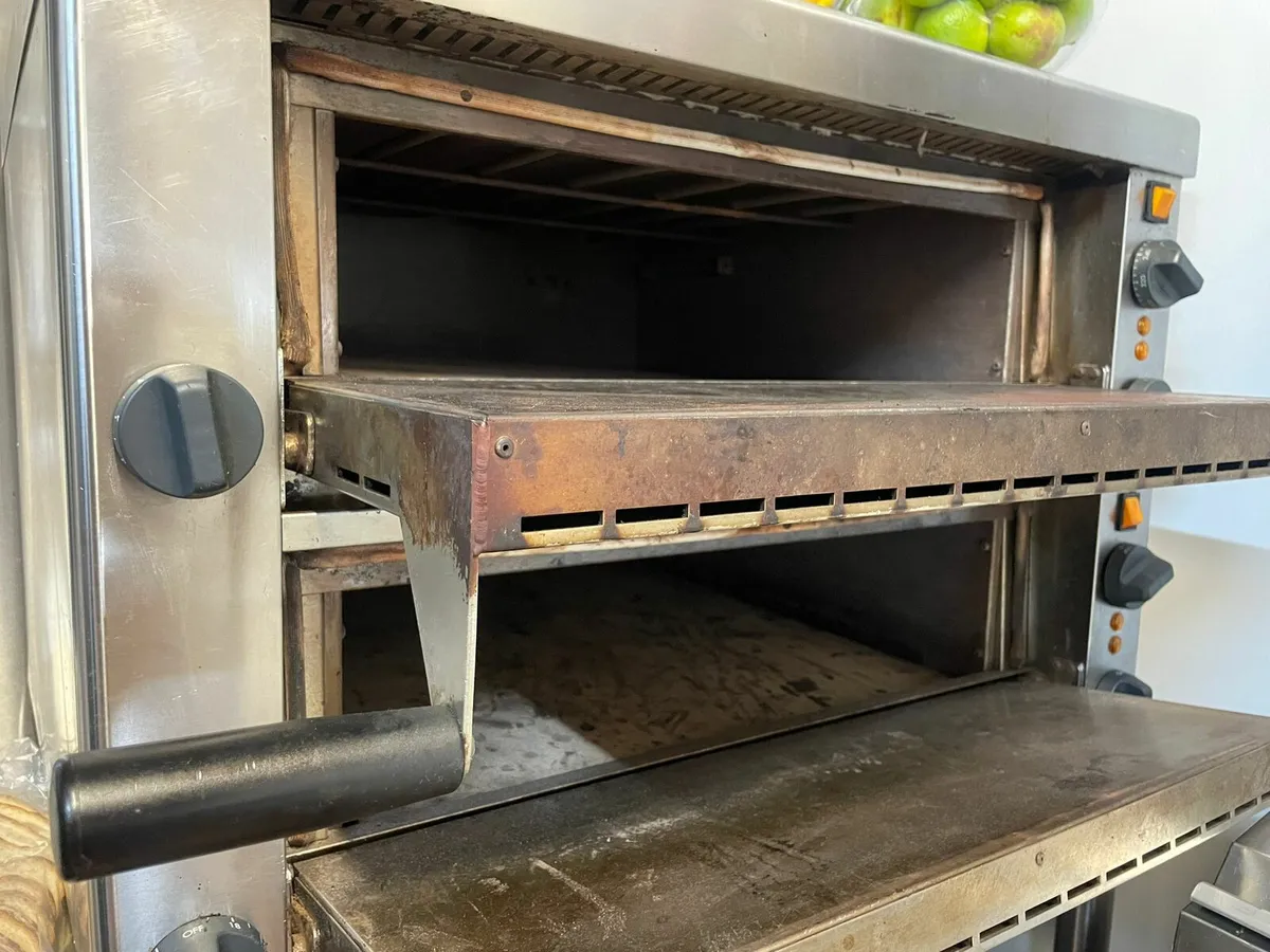 PIZZA OVEN - Image 2