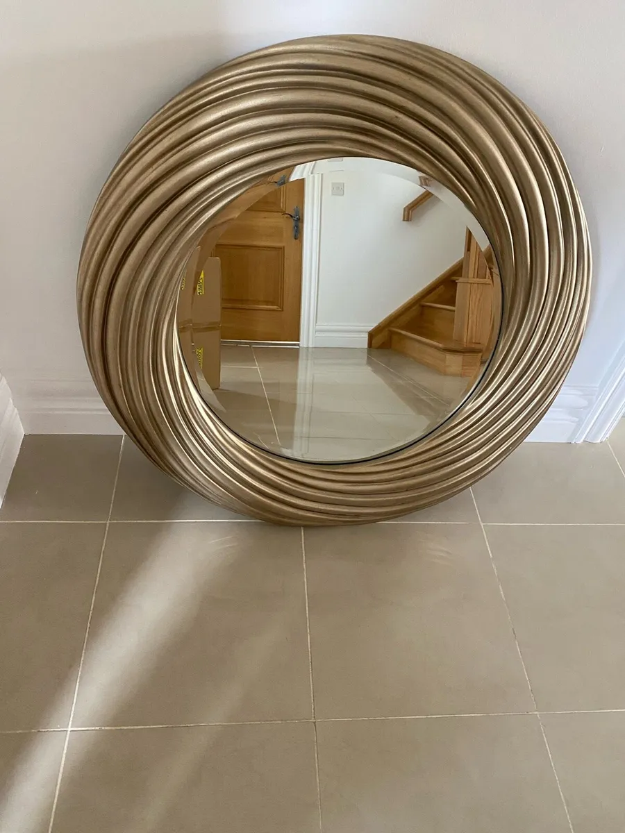 Mirror - Image 1