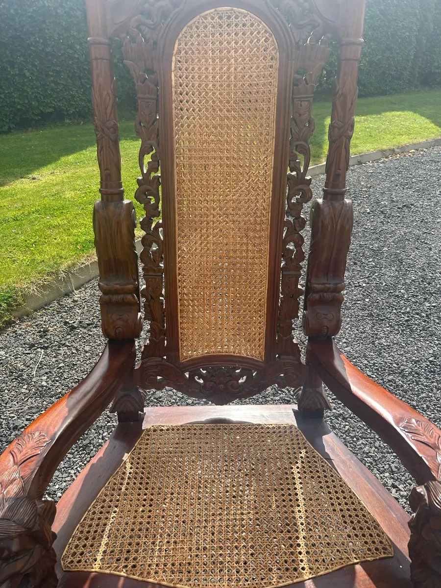 Throne chair - Image 2