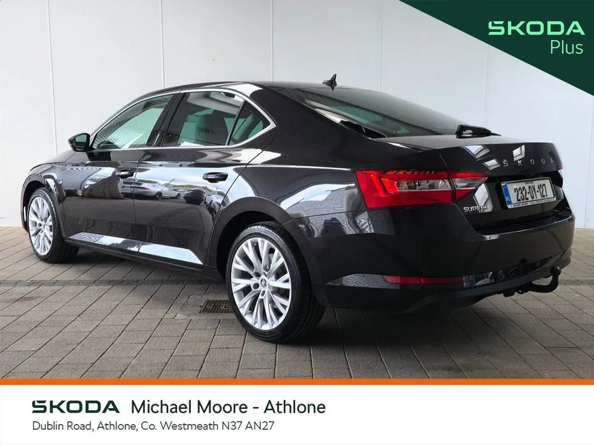Skoda Superb Superb STY 2.0tdi 150HP DSG - Image 3