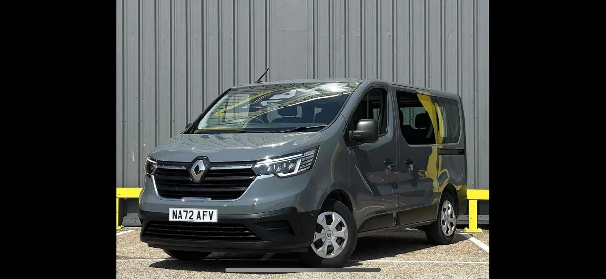 2023 RENAULT TRAFIC LWB 9 SEATER 2.0 - Image 3