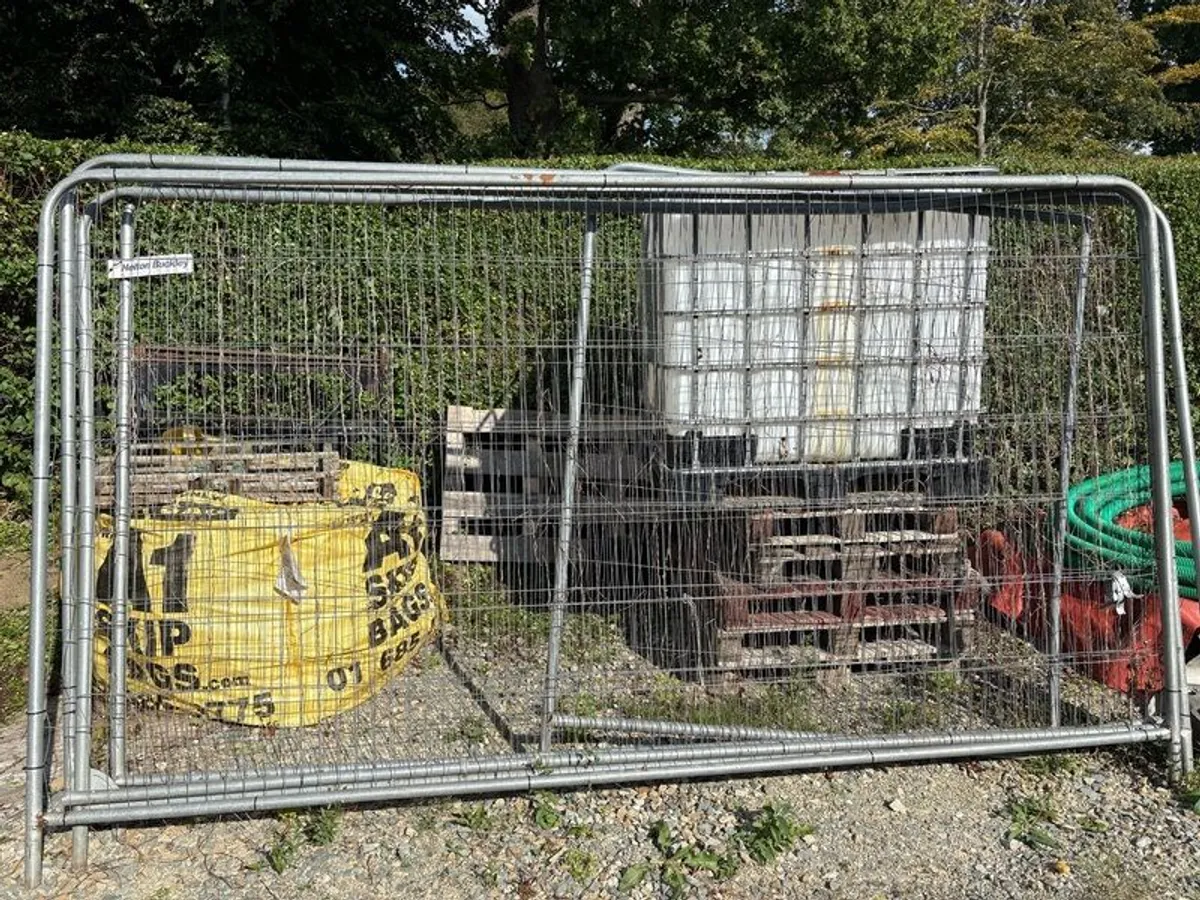 harris/builder's/security fencing for sale. - Image 1