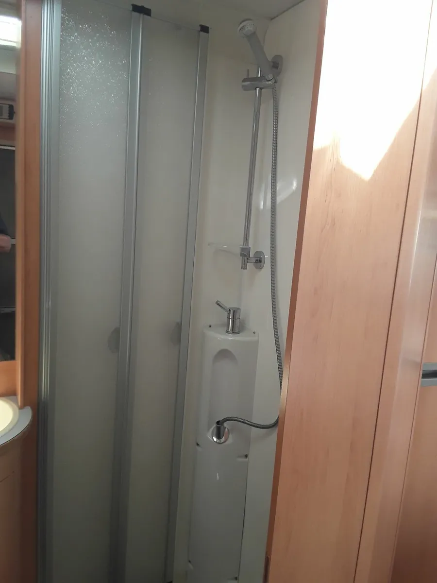 Motorhome - Image 4