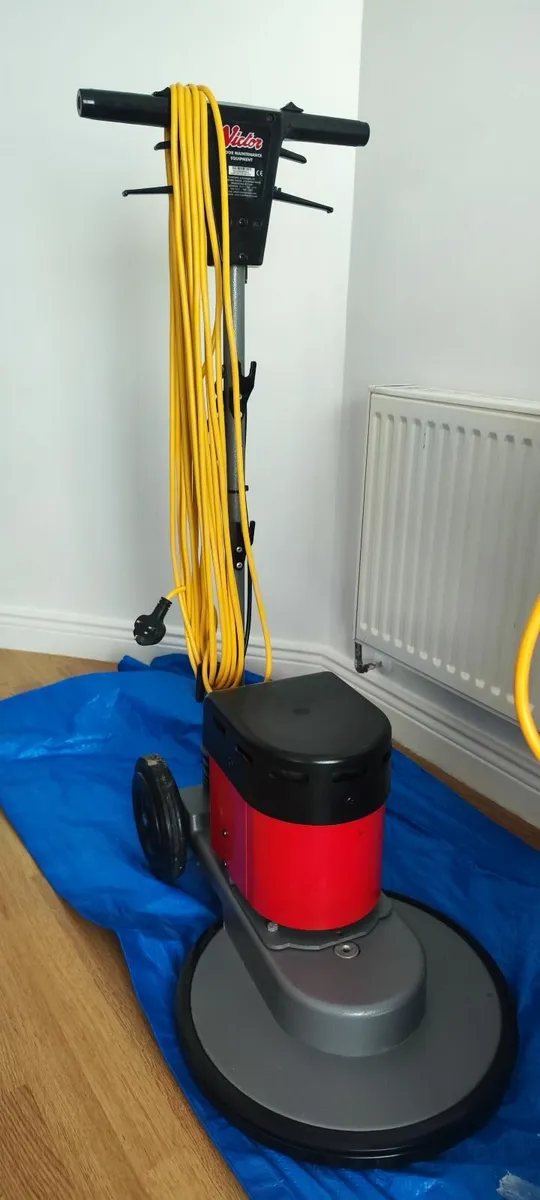 Floor buffer,carpet & hard floor cleaning machine - Image 1