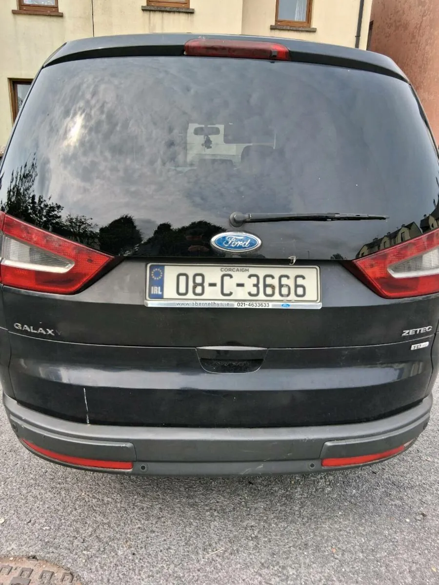 Car - Image 3