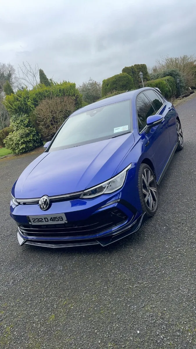 Volkswagen Golf 2023 - Image 2