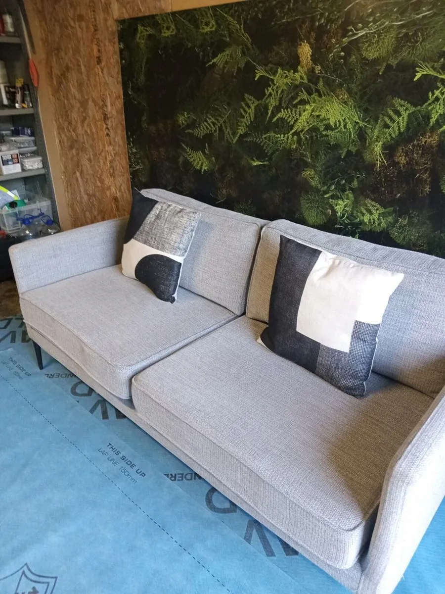 Sofa 3 + 2 - Image 3