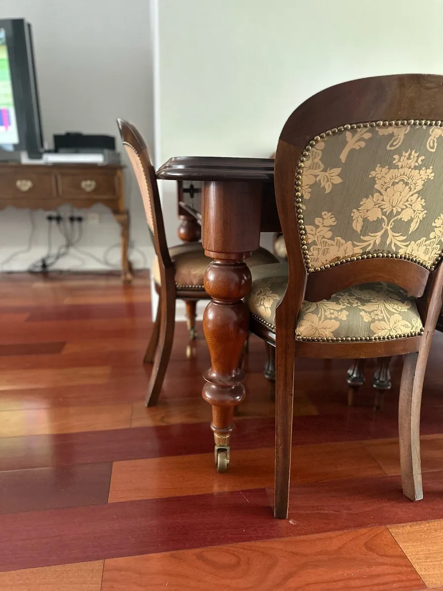 Victorian-Style Dining Set – Seats 10 - Image 2
