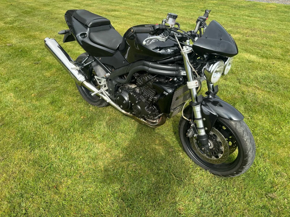 2002 triumph 955i speed triple - Image 1
