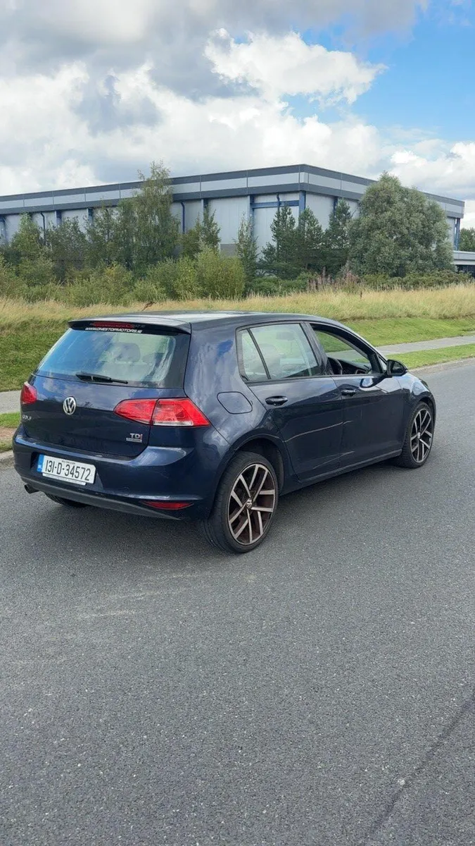 131 Volkswagen Golf - Image 2