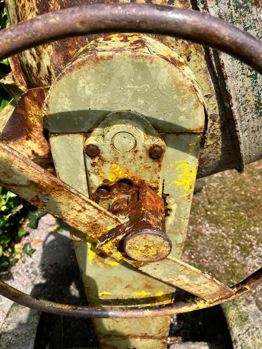 Lister Diesel Cement Mixer - Image 4