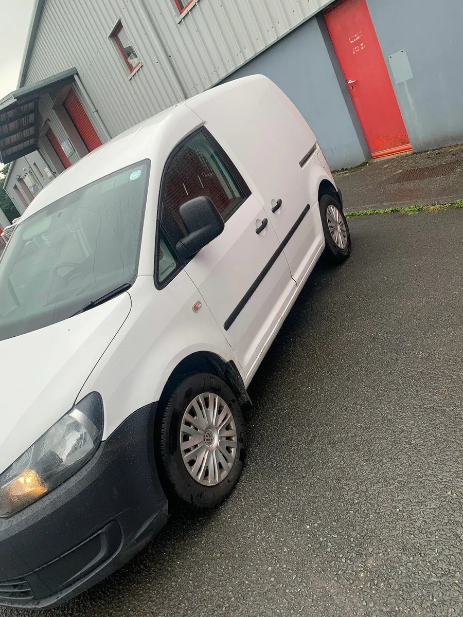 Volkswagen caddy
Cvrt tested to 11-25 - Image 1
