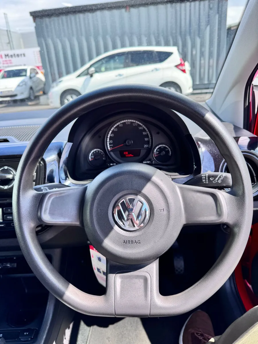 Volkswagens up! 2014 - Image 1
