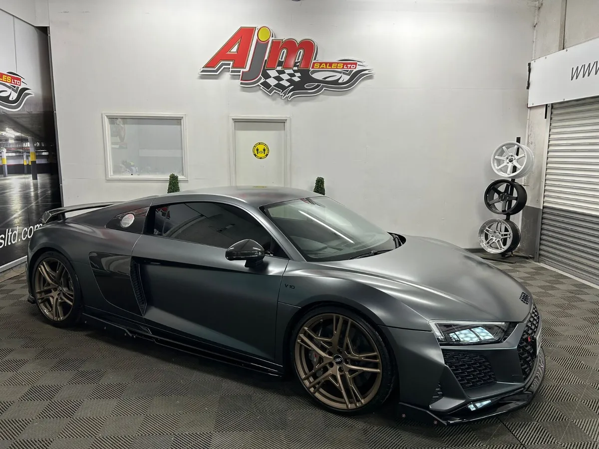 AUDI R8 DECENNIUM LIMITED EDITION 5.2 V10 620PS - Image 2