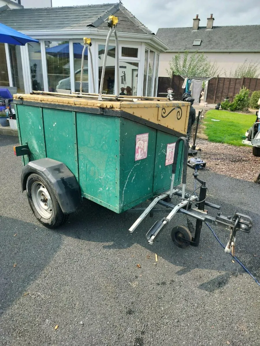 Camping car trailer - Image 1