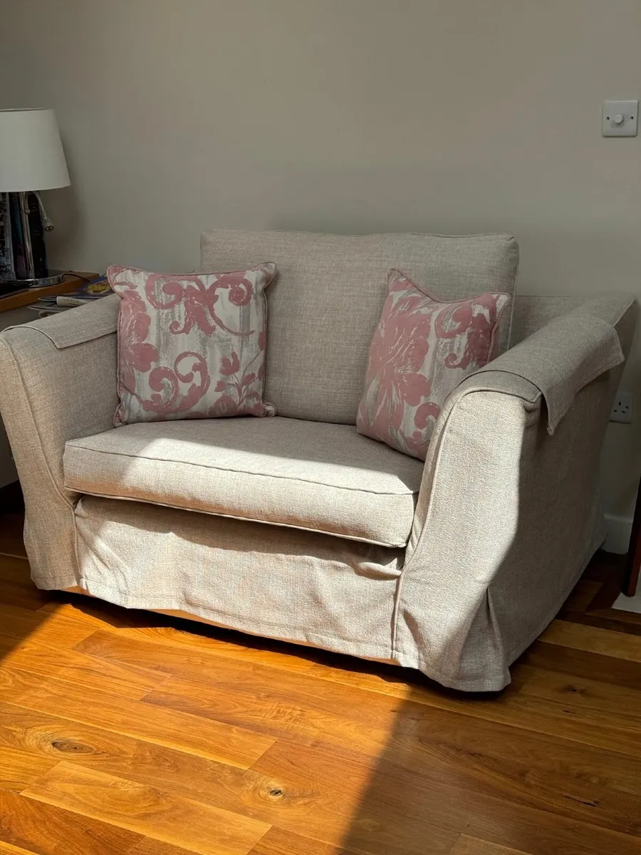 Orior Couches - Image 3