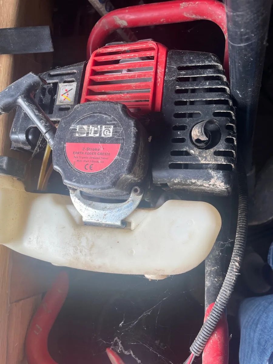 Post hole auger