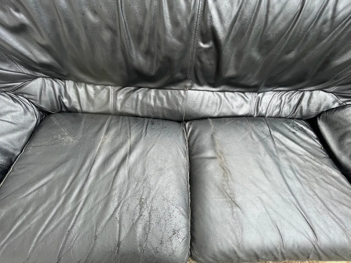 Leather couch and armchair - Image 3