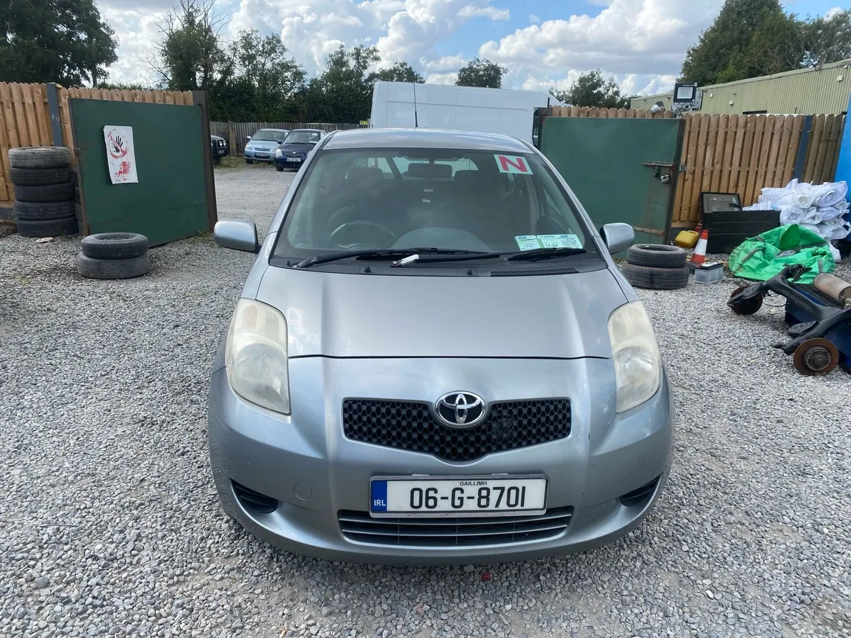 2006 Toyota Yaris - Image 2