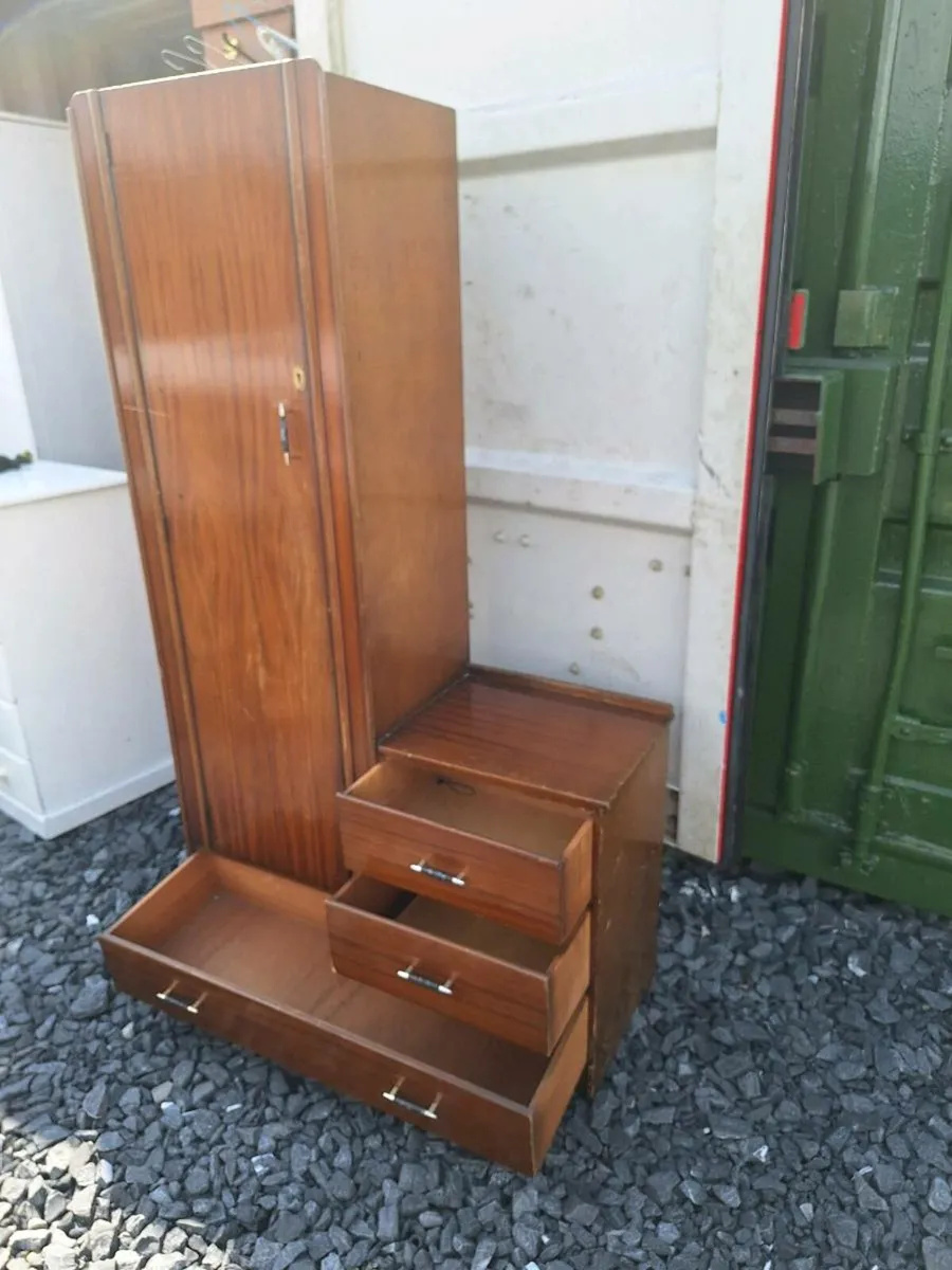 Vintage wardrobe for restoration (DELIVERY) - Image 4