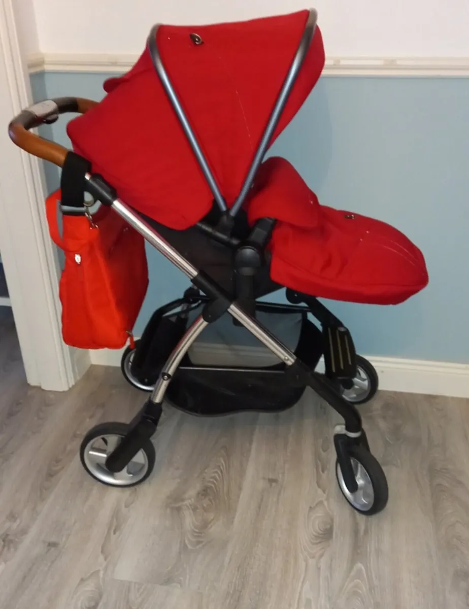 Silver Cross pram - Image 3