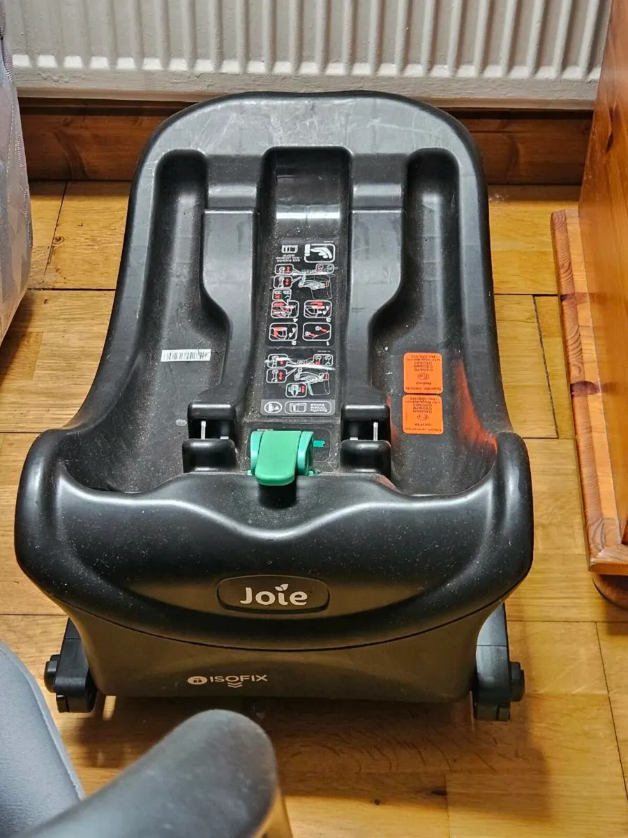 Joie chrome delux 3 in1 Buggy - Image 4