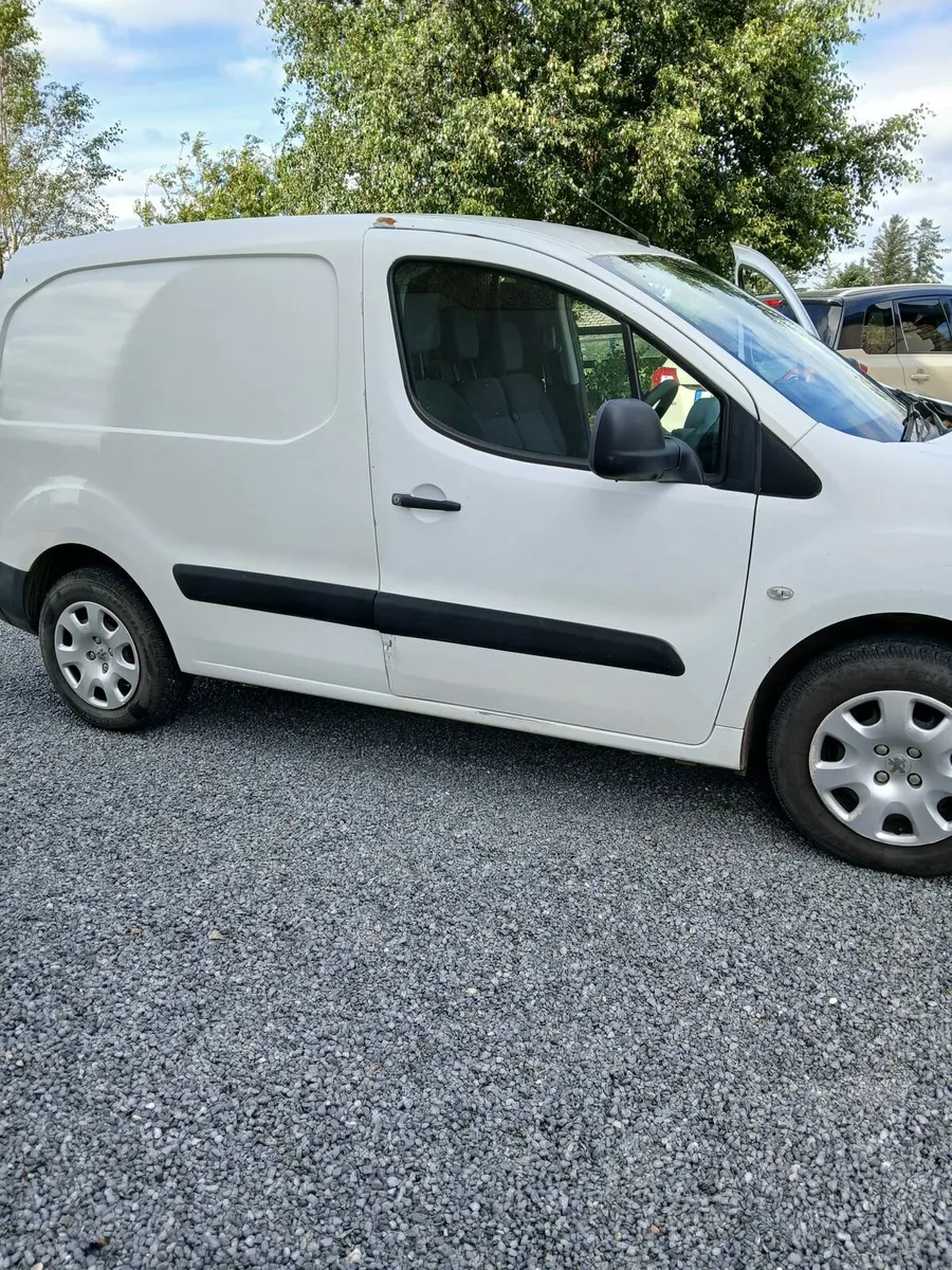 Peugeot Partner - Image 1
