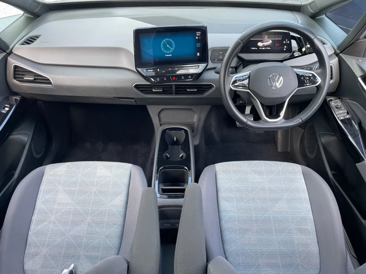 PRO 150KW LIFE 58KW AUTO - APPLE PLAY - 120TAX - Image 2