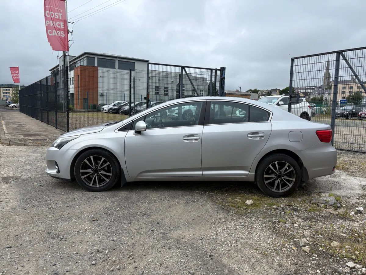 Toyota Avensis 2014 - Image 4