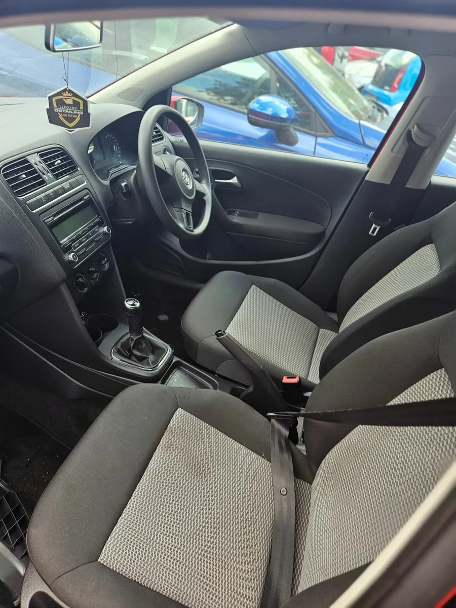 Volkswagen Polo 2011 - Image 3