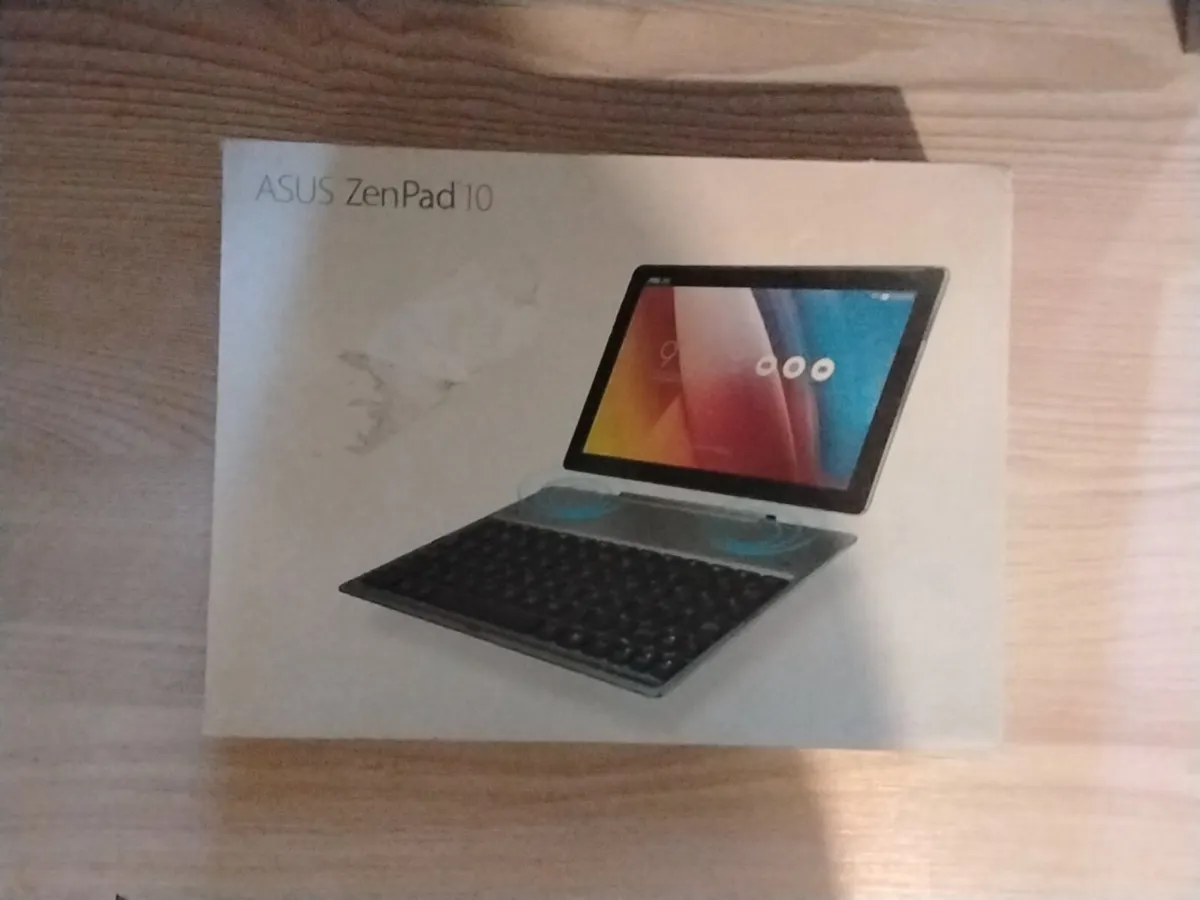 ASUS ZenPad 10 | Tablet - Image 1