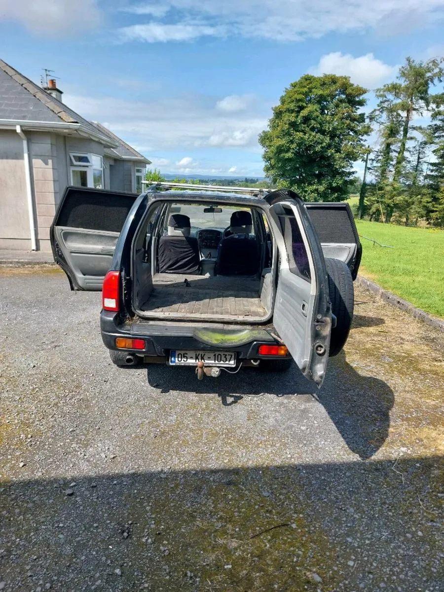 Suzuki XL7 by 2 - Image 4