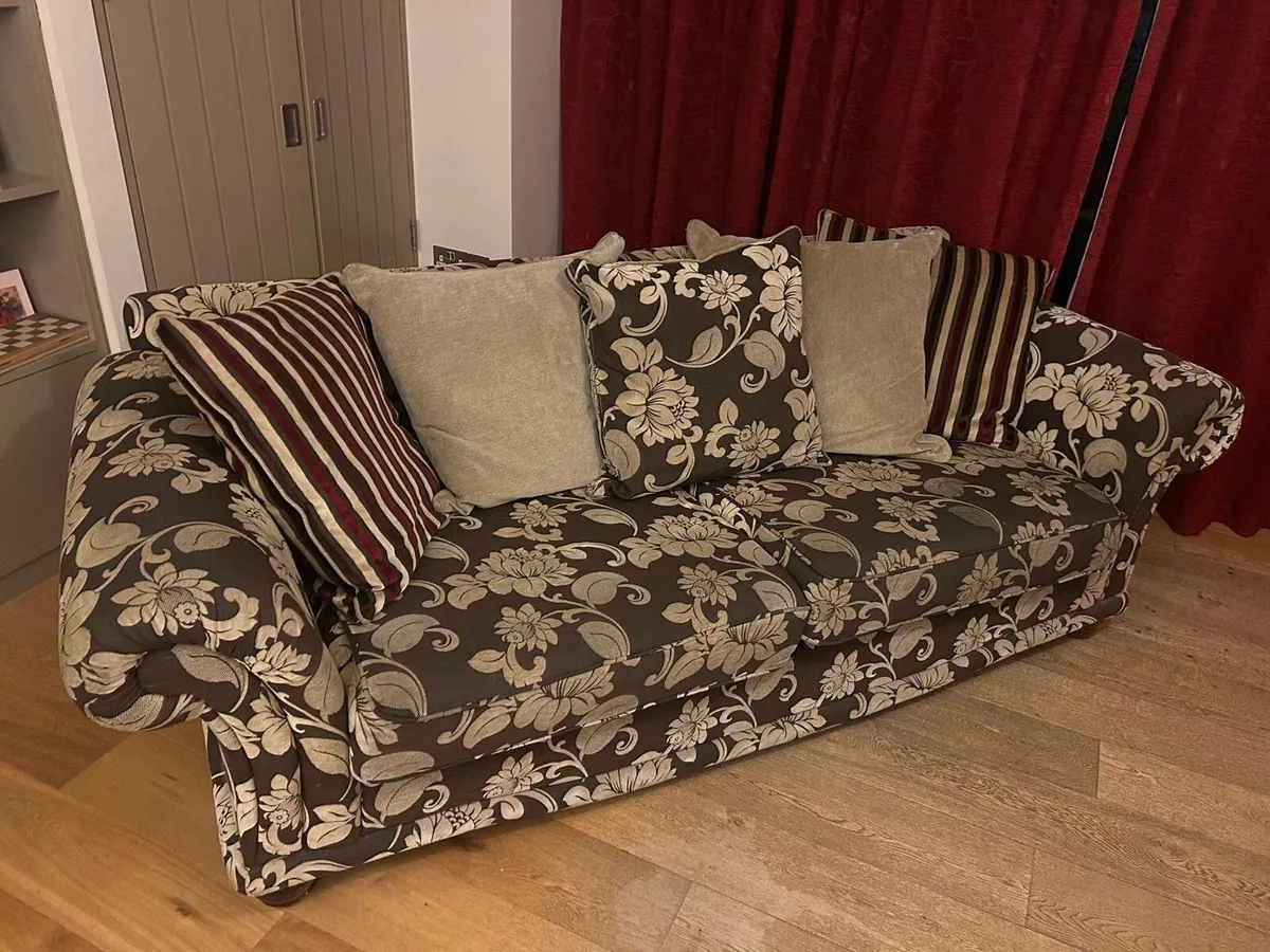Suite of furniture - Image 3