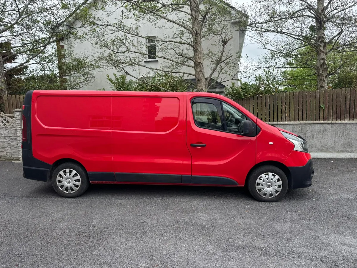 Renault Trafic 2020 lwb tested 11/25 - Image 4