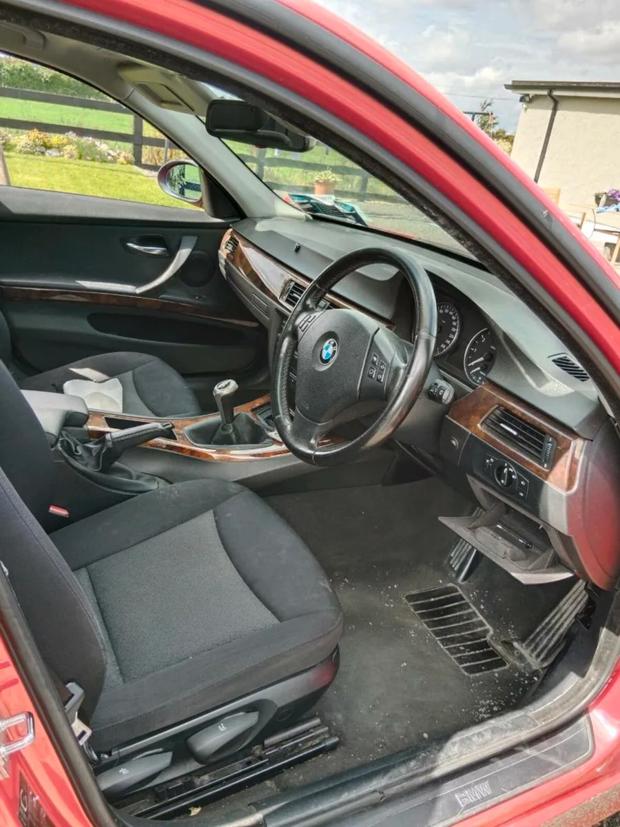 2006 BMW 318i - Image 3