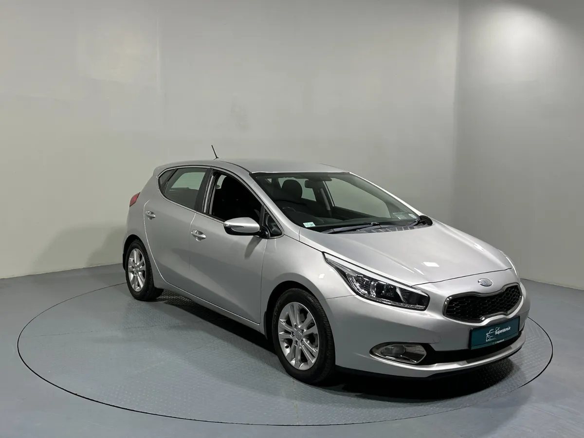 Kia Ceed 1.6 EX 141 (2014) - Image 1