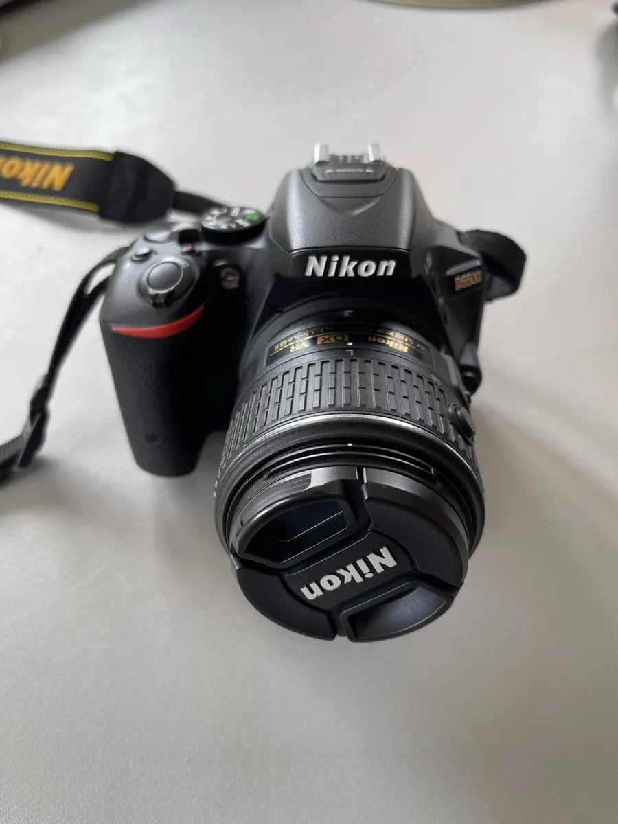 Nikon D5500 DSLR Camera Kit - Image 1