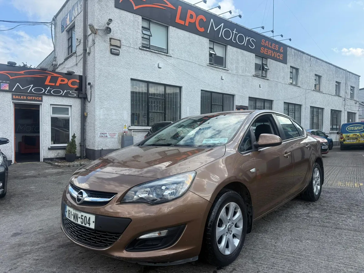 Opel Astra 2016 Low mileage - Image 3
