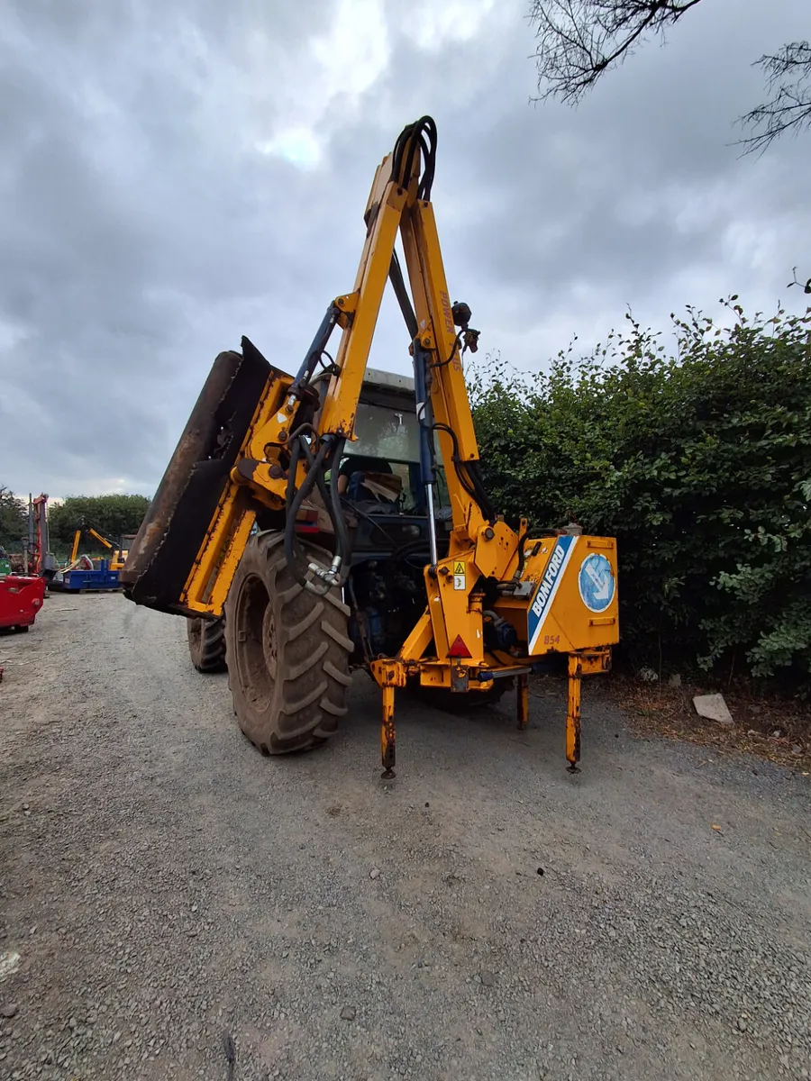 BOMFORD B54 HEDGECUTTER - Image 2