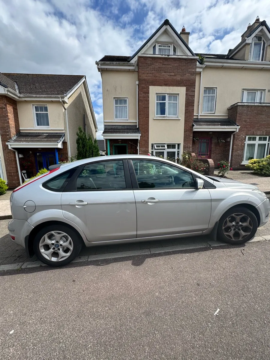 🚨2011 Ford Focus excellent condition 🚨 - Image 1