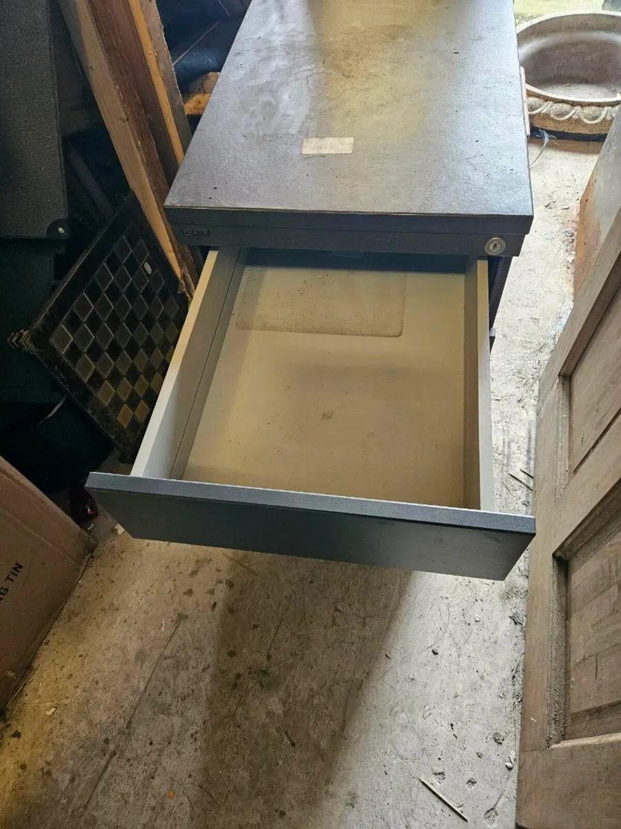 Office Filing Cabinet - Image 4