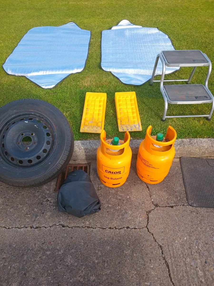 Camper van 3 seats (4 berth) - Image 2