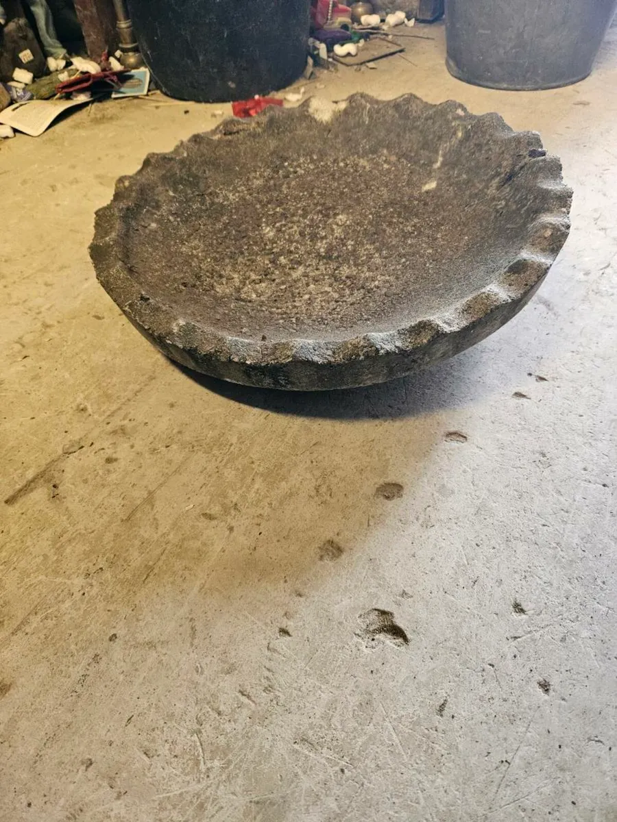 Weathered Bird Bath - Image 3