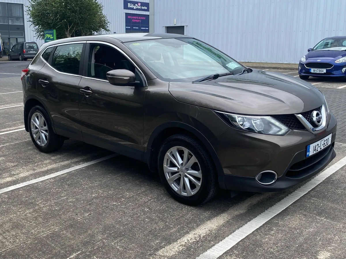 2014 Qashqai, 1 Previous Owner, NCT 8/26 - Image 2