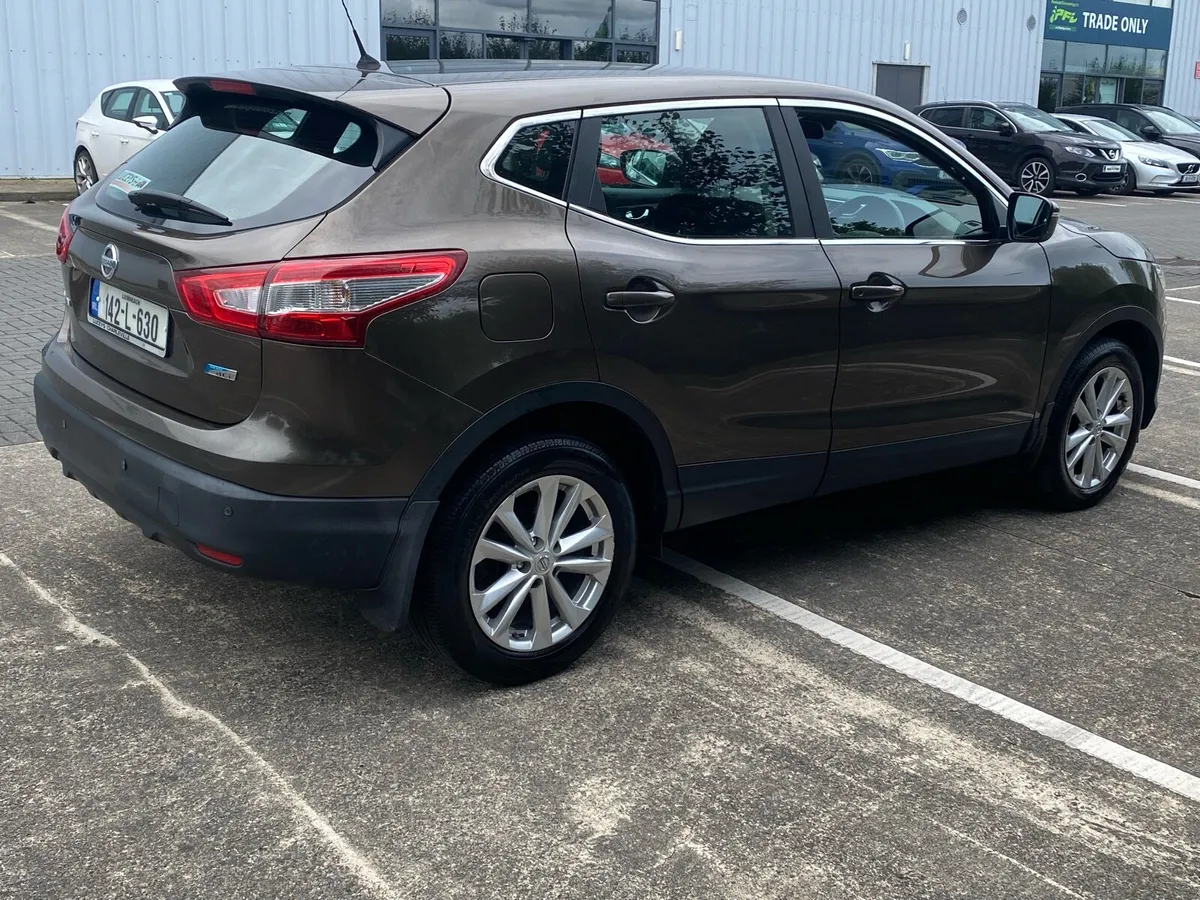 2014 Qashqai, 1 Previous Owner, NCT 8/26 - Image 4