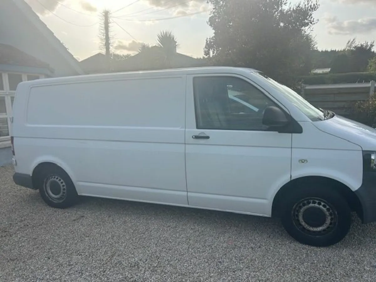 Volkswagen Transporter 2014 - Image 1